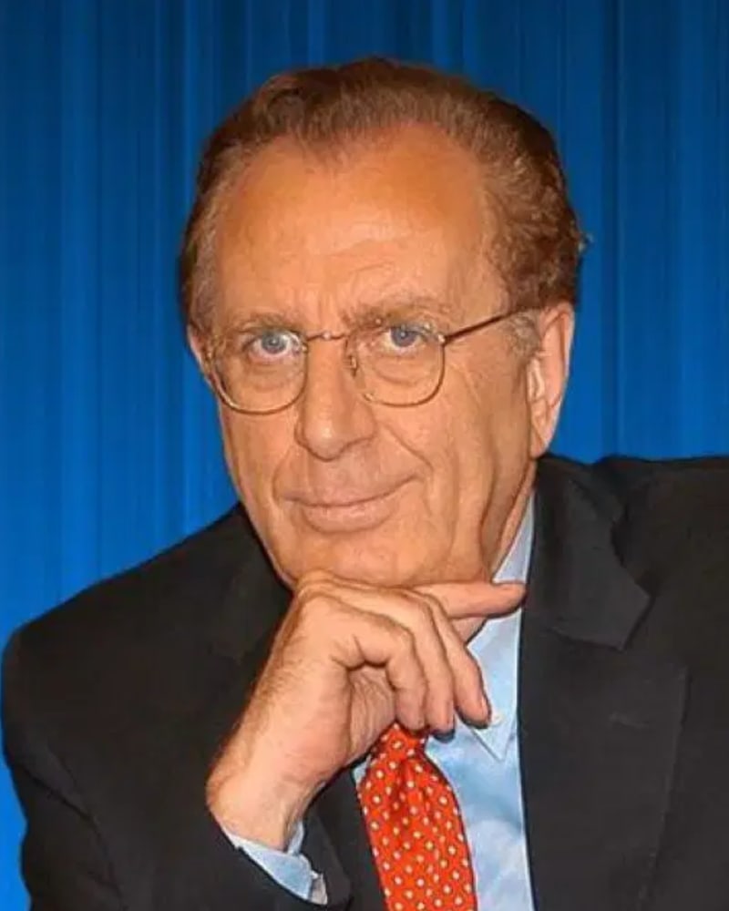Ritratto di Michele Mirabella