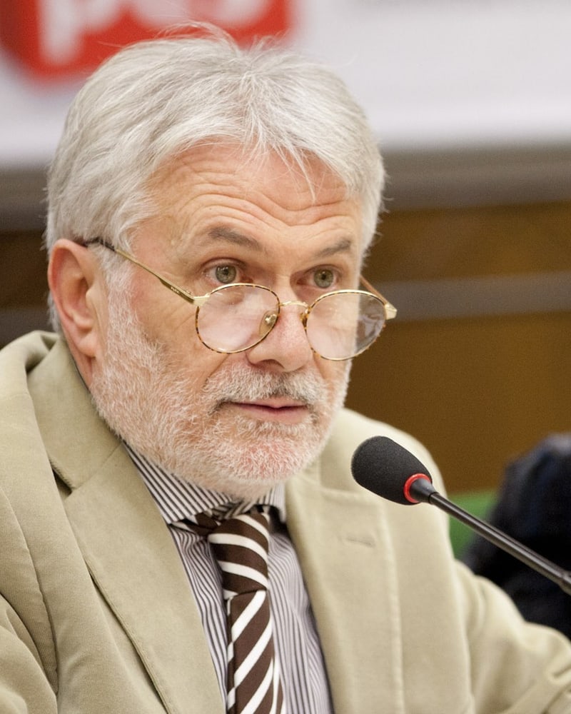 Ritratto di Raffaele Nigro